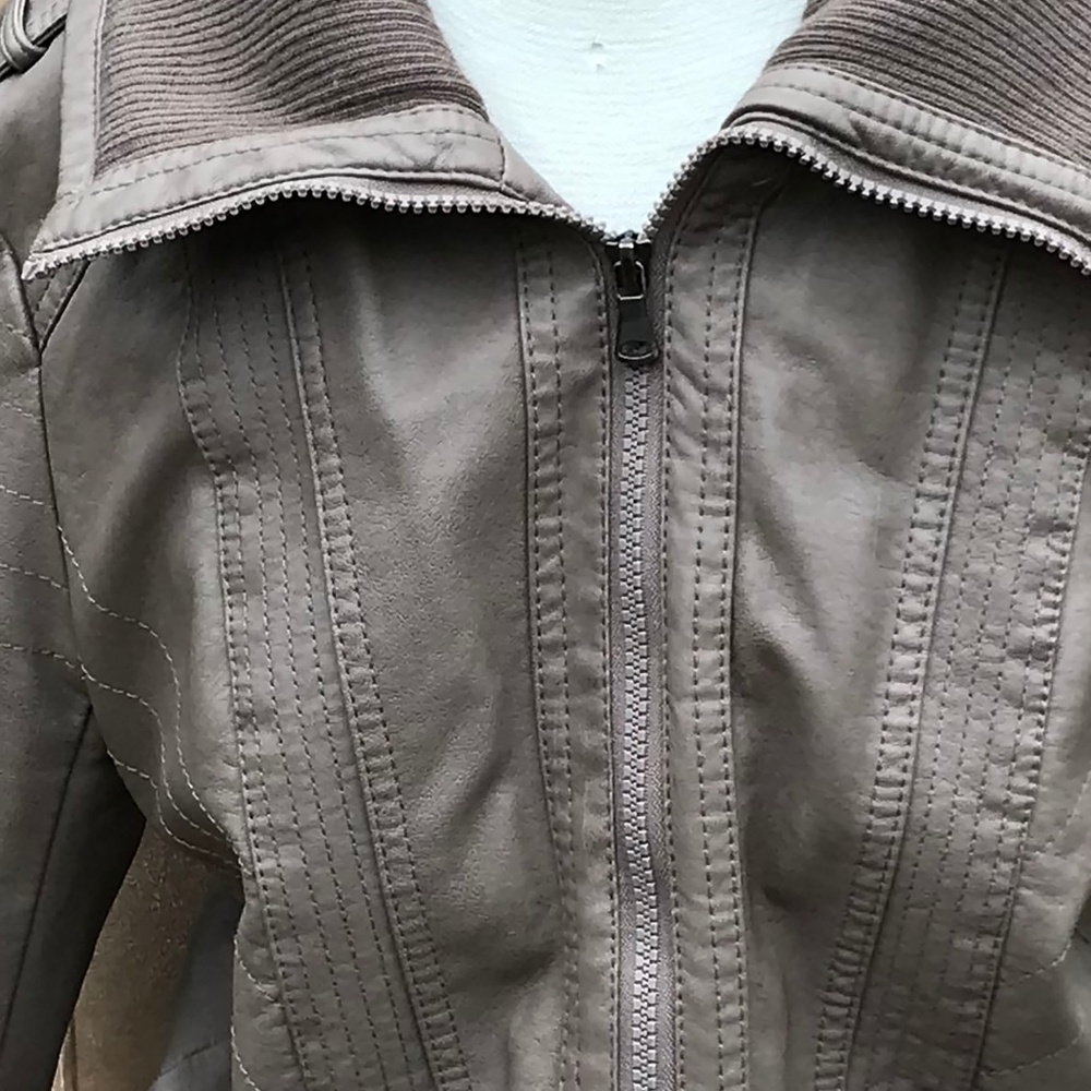 Leather-look jacket in a great taupe color